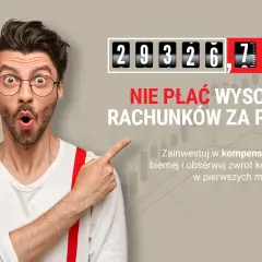 Zaskoczony mężczyzna wskazuje na licznik pokazujący wysokie rachunki za prąd. Optymalizacja współczynnika przesunięcia fazowego to klucz do oszczędności.