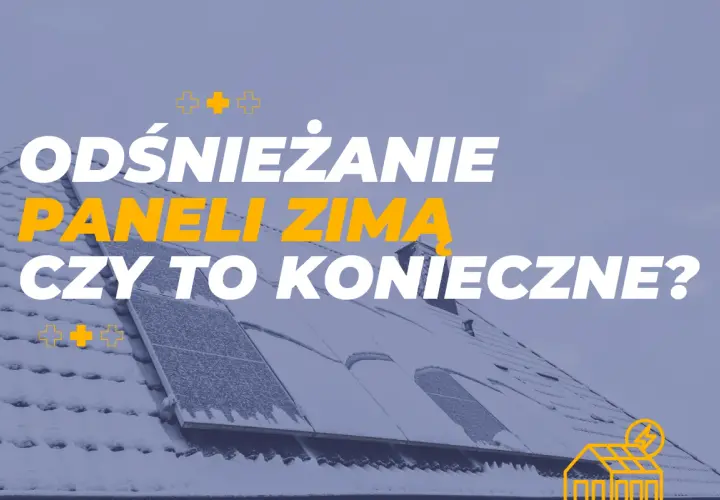Odśnieżanie paneli fotowoltaicznych zimą – czy to konieczne? Pokryte śniegiem panele na dachu.